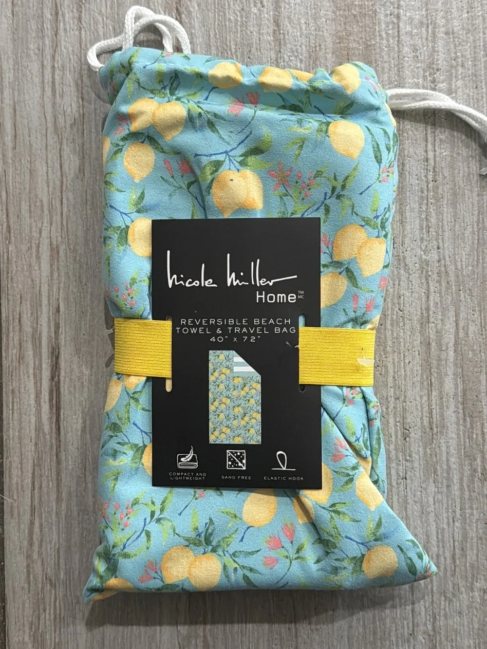 Nicole Miller Lemon Print Reversible Beach Towel & Travel Bag